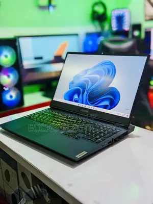 Laptop Lenovo Legion 5i 16GB Intel Core I7 HDD+SSD 512GB