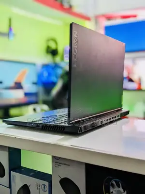 Laptop Lenovo Legion 5i 16GB Intel Core I7 HDD+SSD 512GB