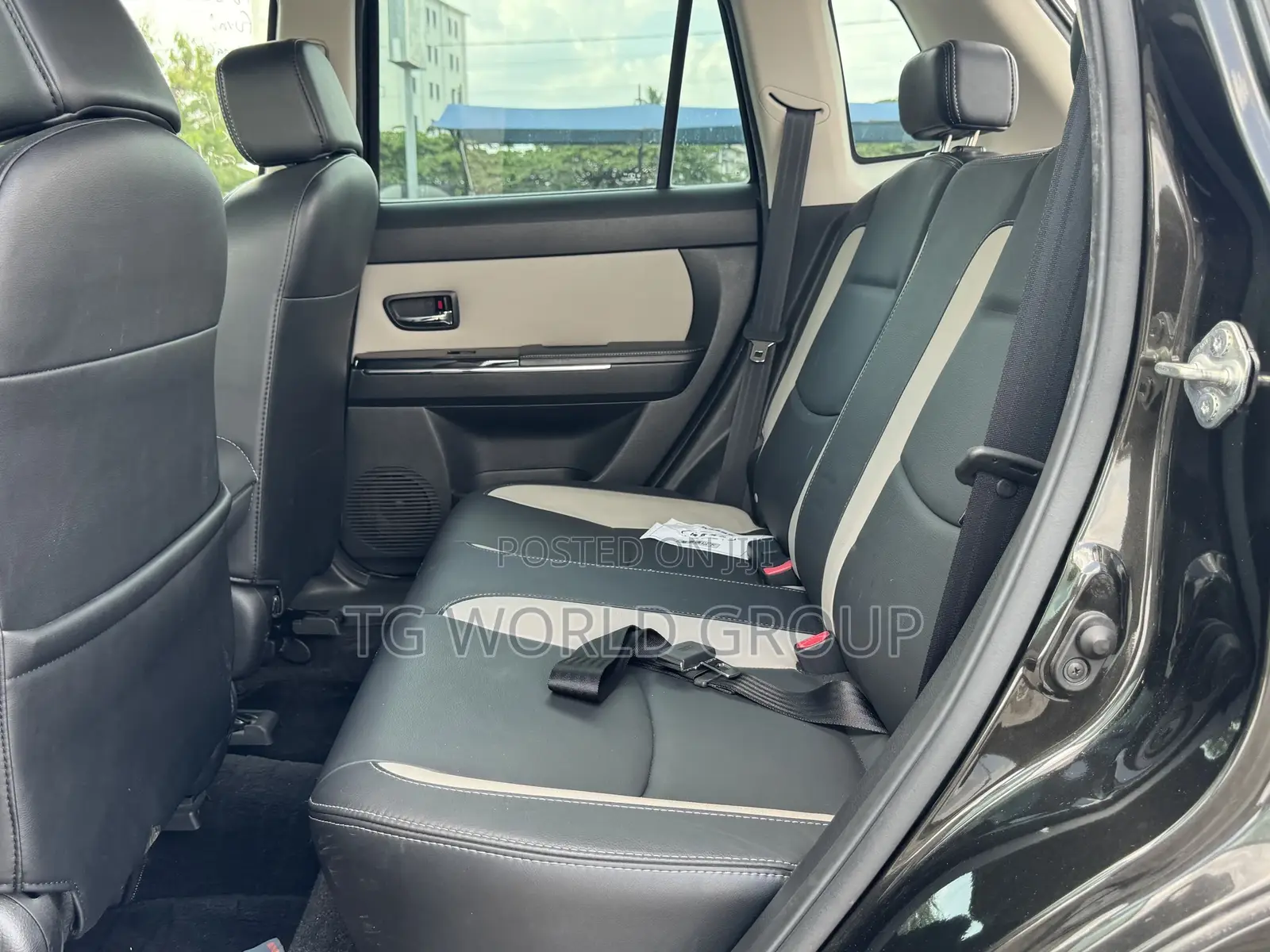 Mazda Verisa 2011 Black