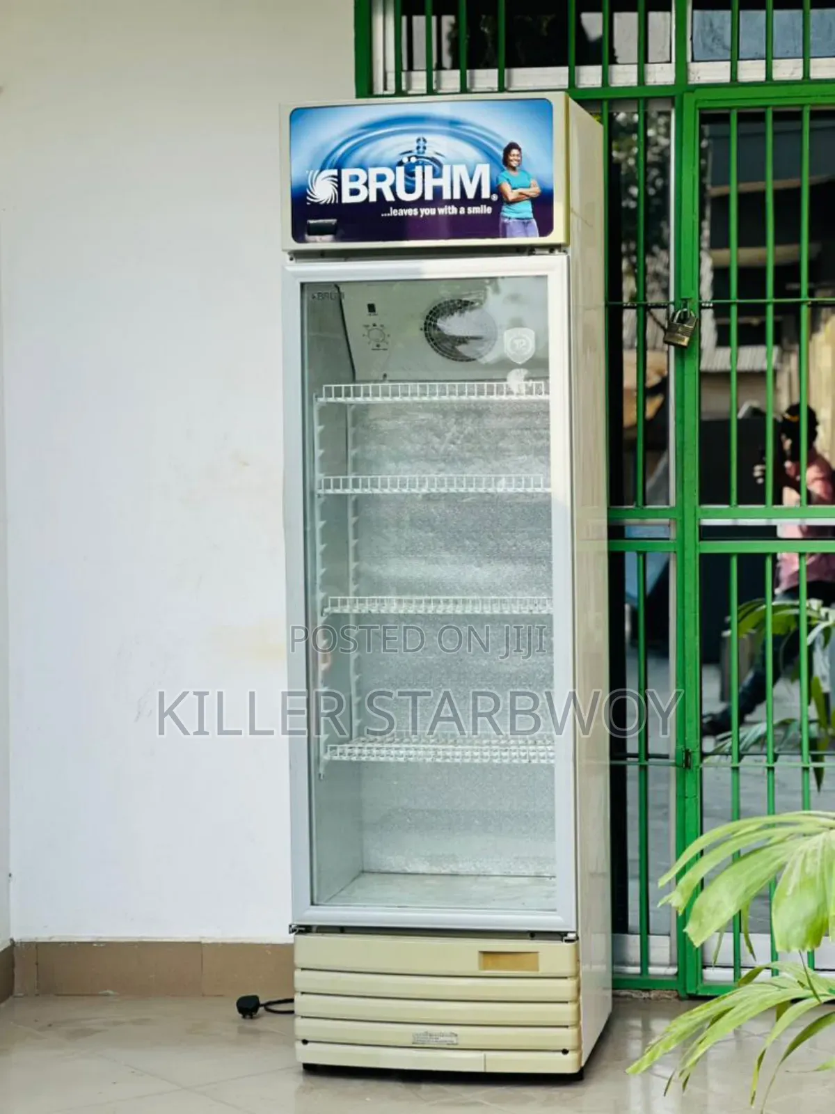 Display Fridge Lita 330