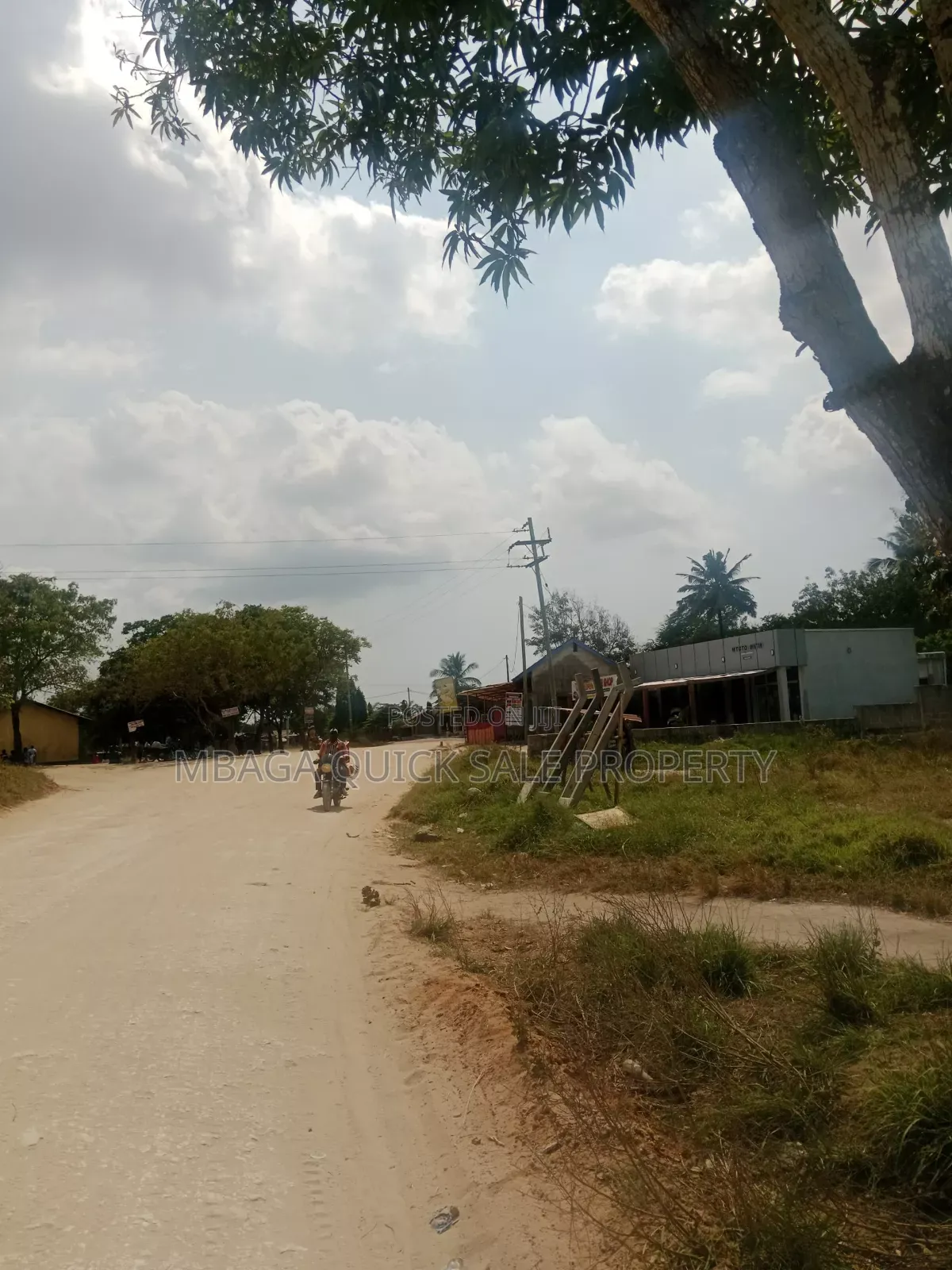 Plot for Sale at Madale Msigani