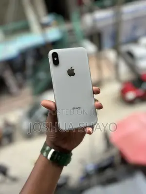 Apple iPhone X 64 GB White