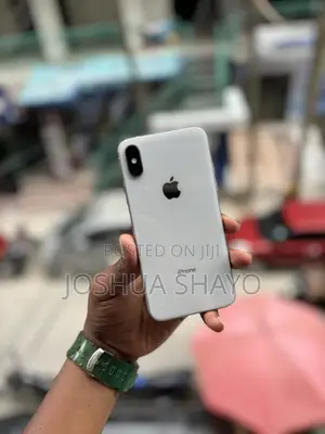 Apple iPhone X 64 GB White