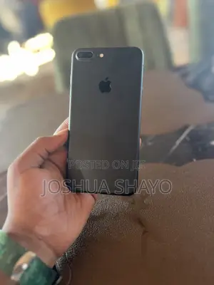 Apple iPhone 7 Plus 32 GB Black