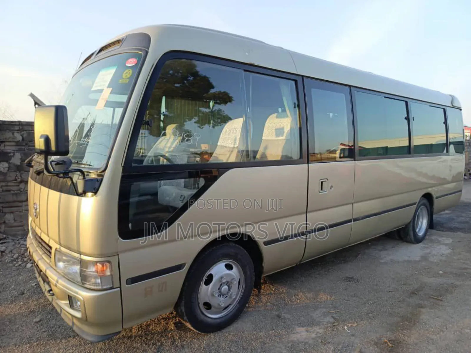 Toyota Coaster 2002 Beige