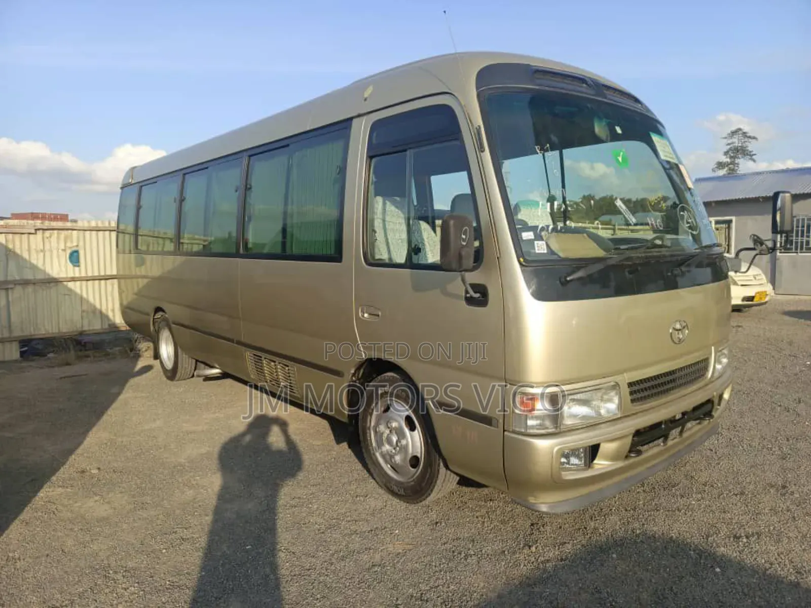 Toyota Coaster 2002 Beige