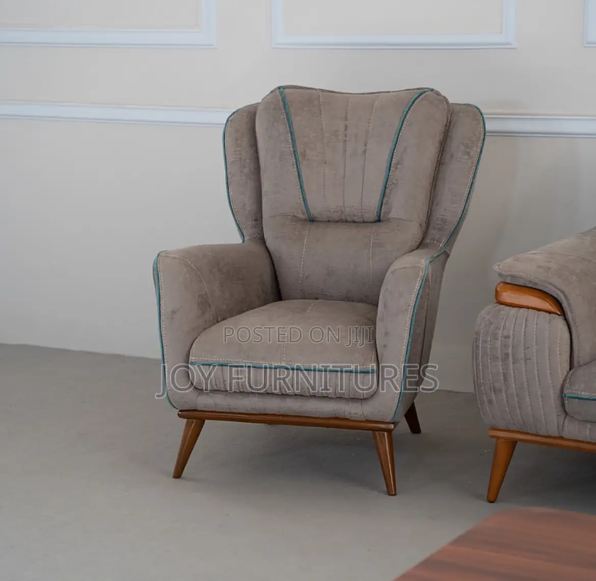 Zu-Sofa Design