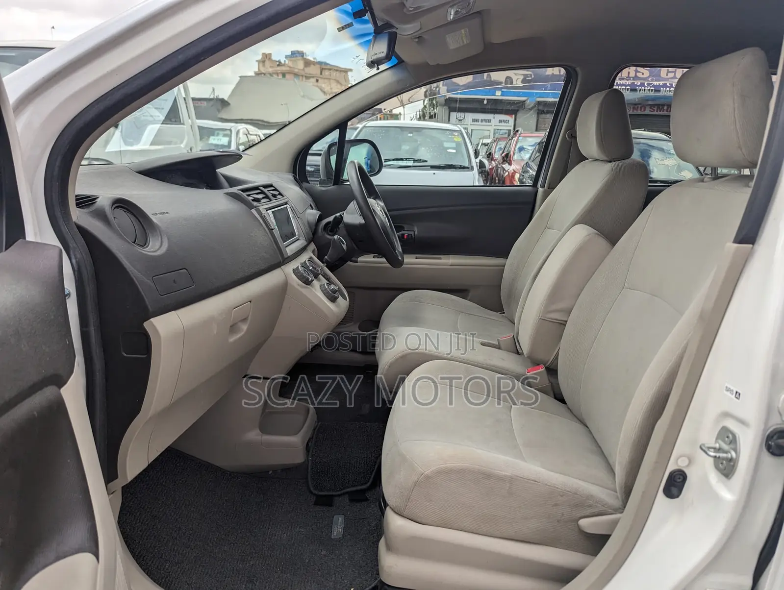 Toyota Passo Sette 2009 Off white