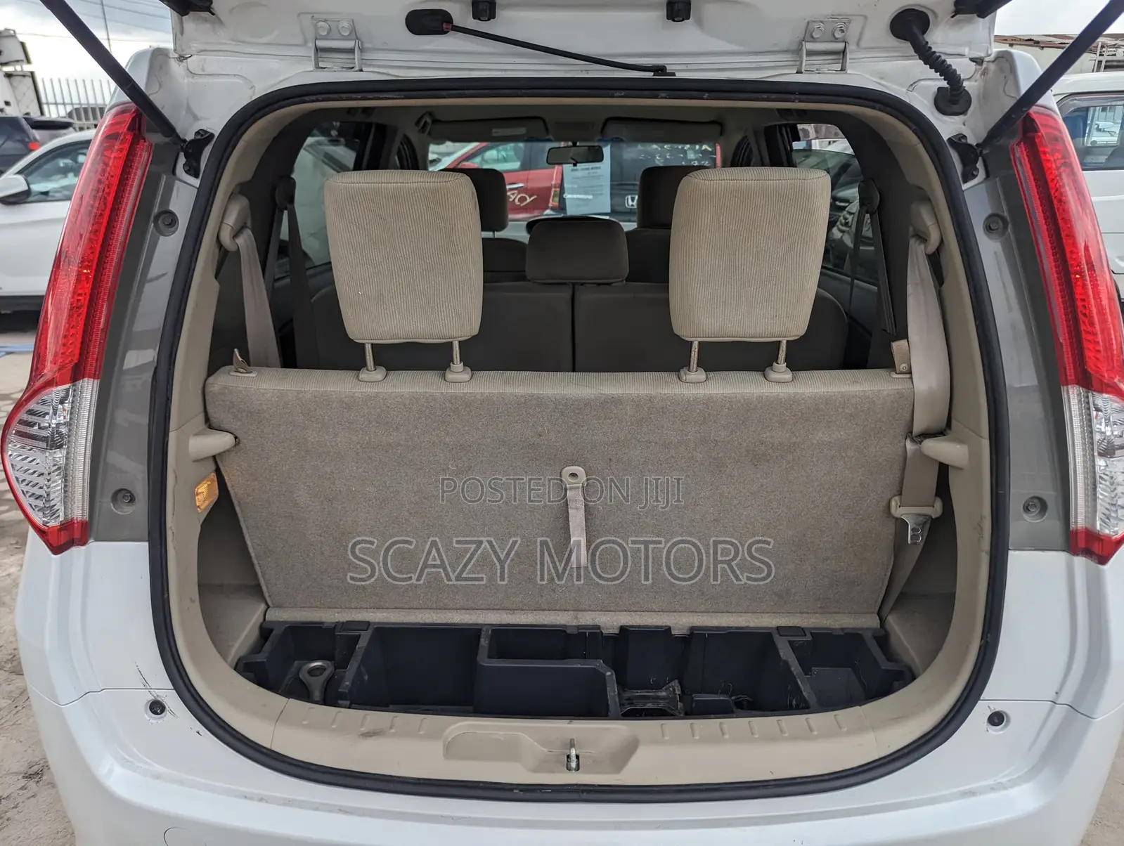 Toyota Passo Sette 2009 Off white