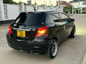 Toyota Vitz 2012 Black