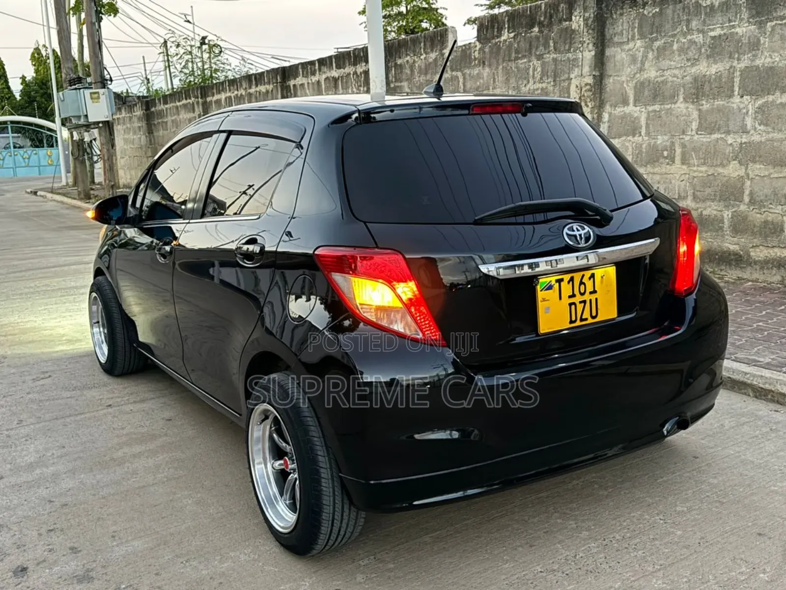 Toyota Vitz 2012 Black