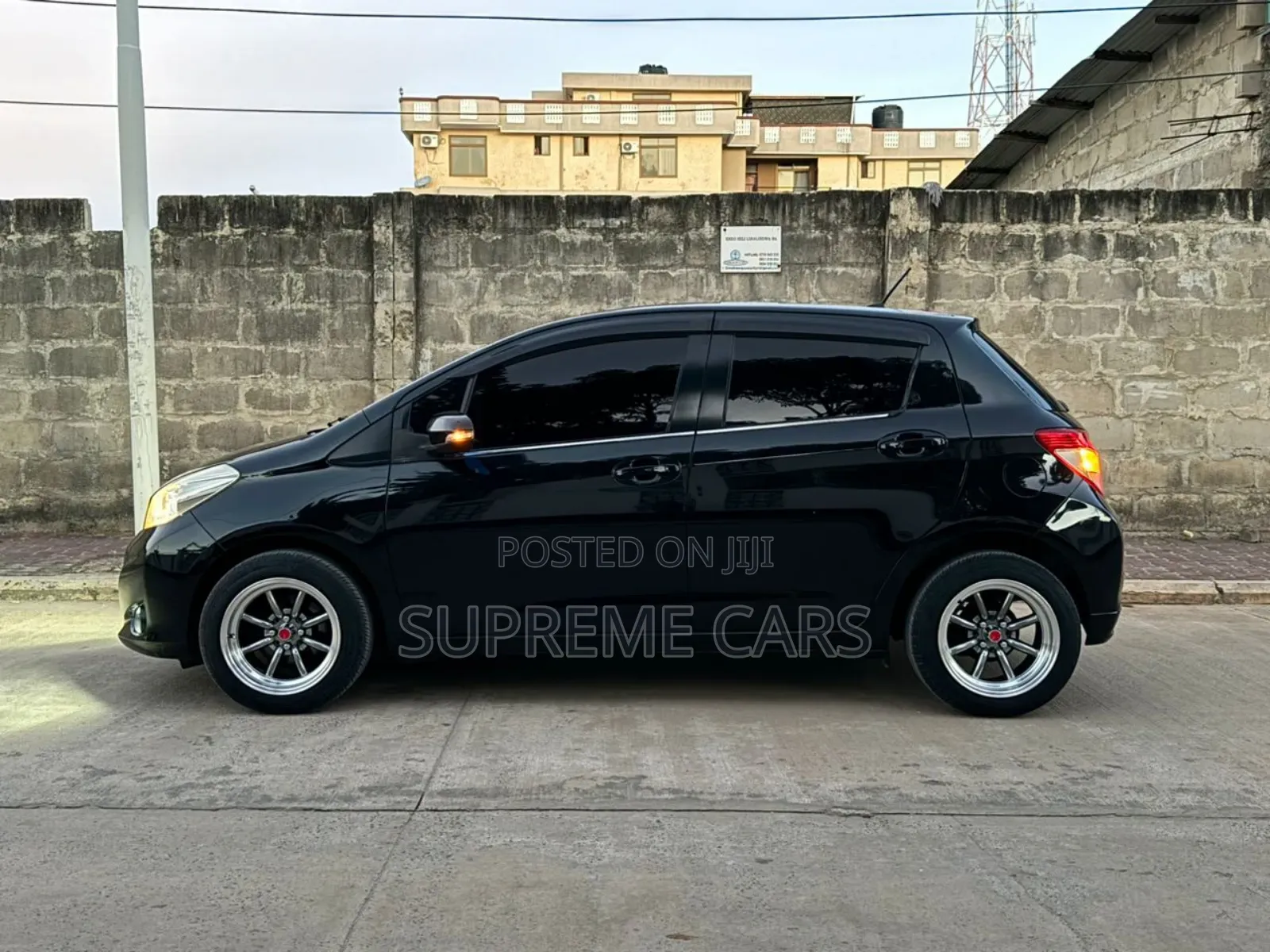 Toyota Vitz 2012 Black