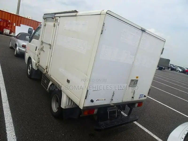 Nissan Vannet Truck