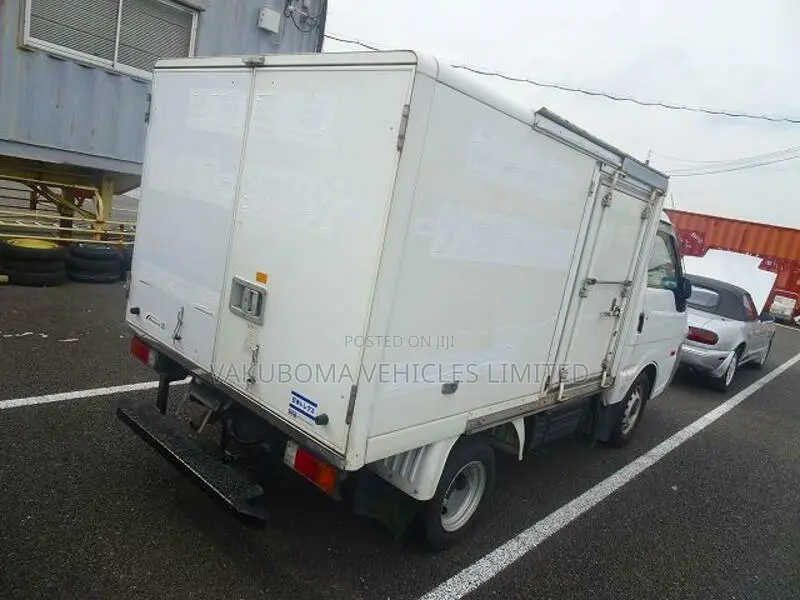 Nissan Vannet Truck