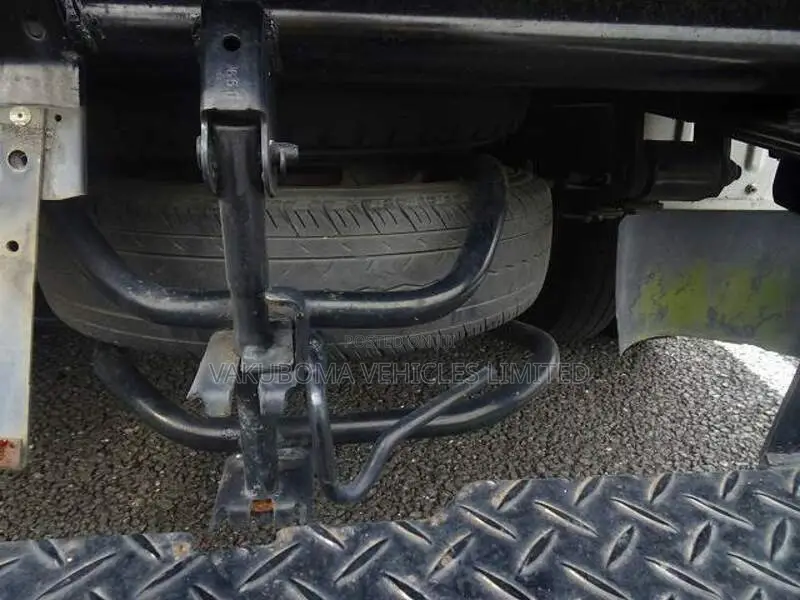 Nissan Vannet Truck