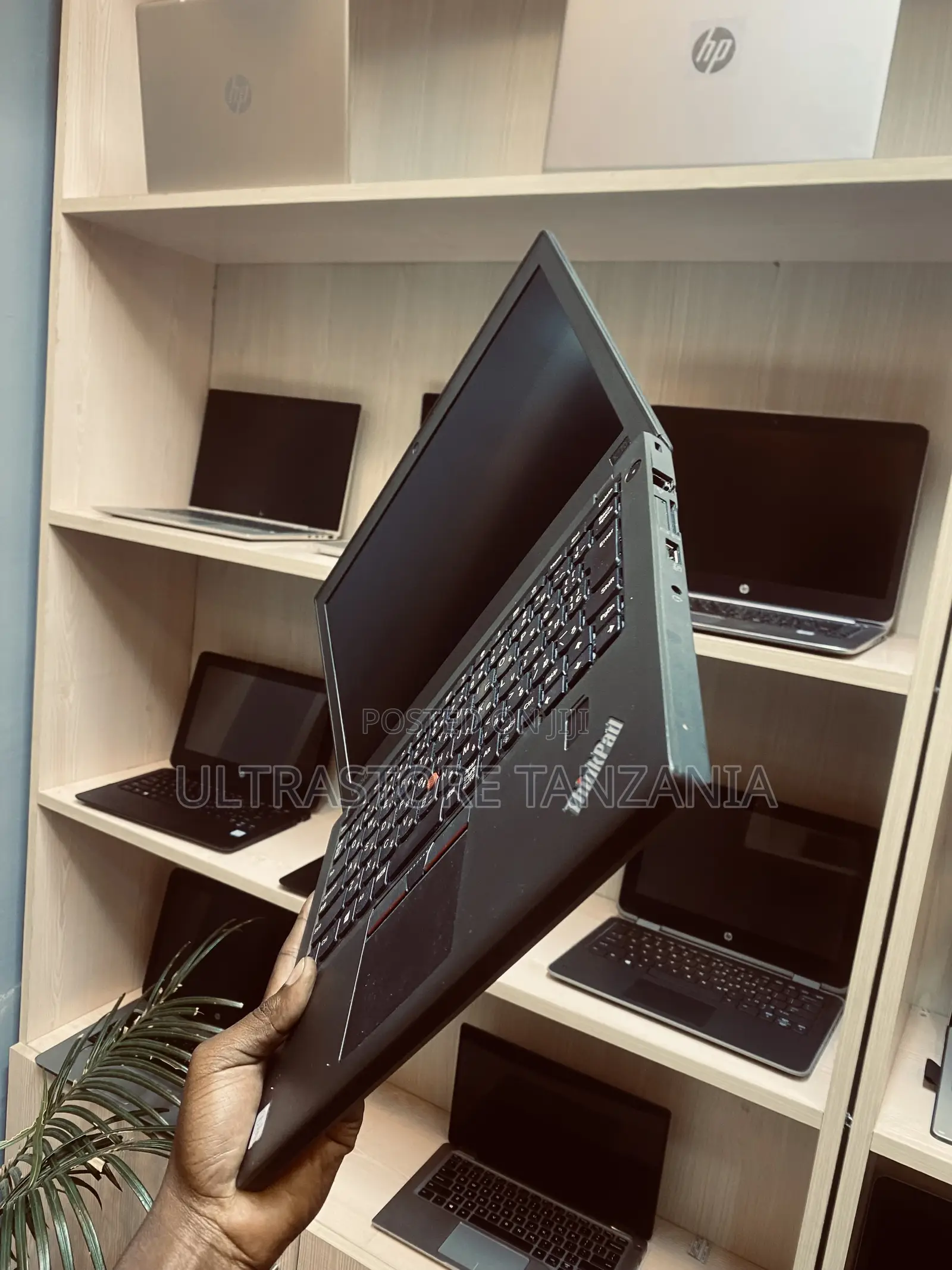 New Laptop Lenovo ThinkPad X270 8GB Intel Core I5 HDD 500GB