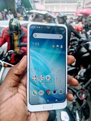 Sharp Aquos R2 64 GB White