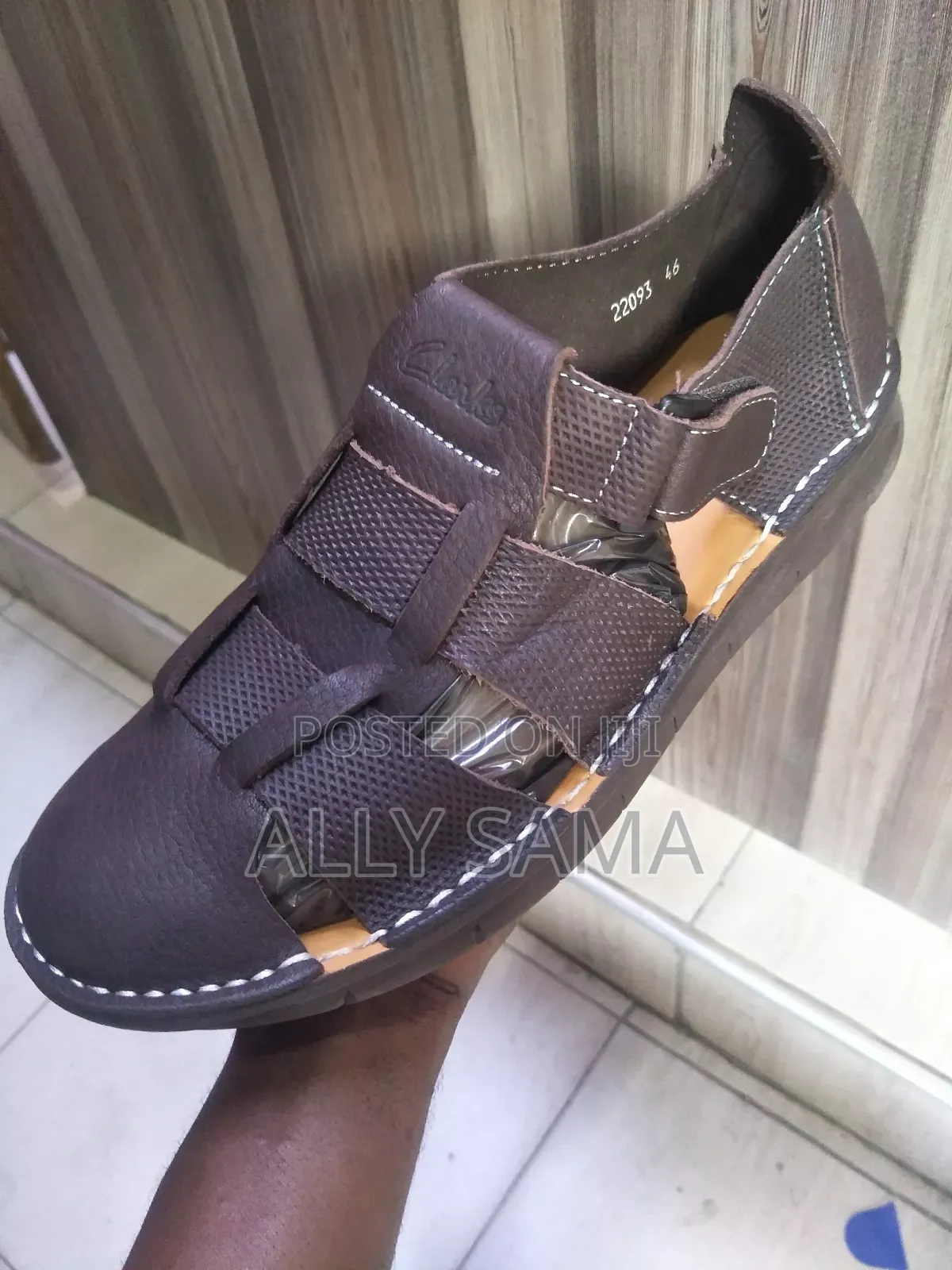 Open Shoes Clarks Coffee Material Leather