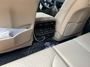 Toyota Land Cruiser 2023 Black