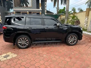 Toyota Land Cruiser 2023 Black