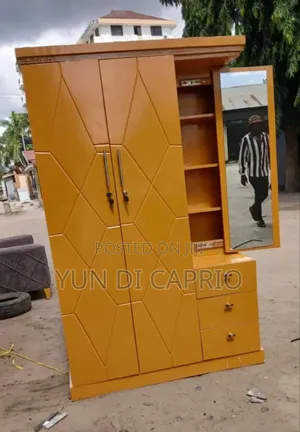 Kabati Classic Milango Mitatu