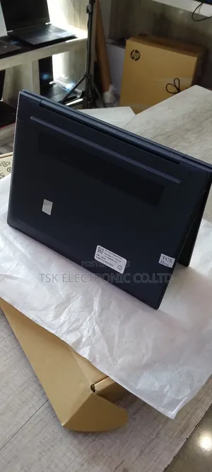 New Laptop HP Elite Dragonfly G4 16GB Intel Core I7 SSD 512GB