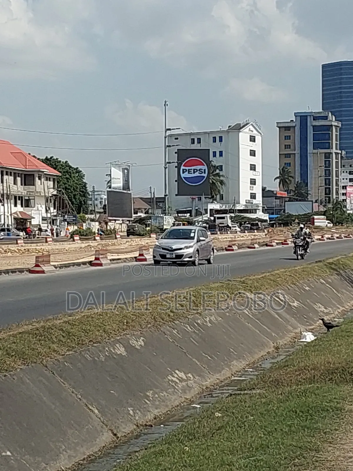 Office Space Flat Nzima Kubwa Sana