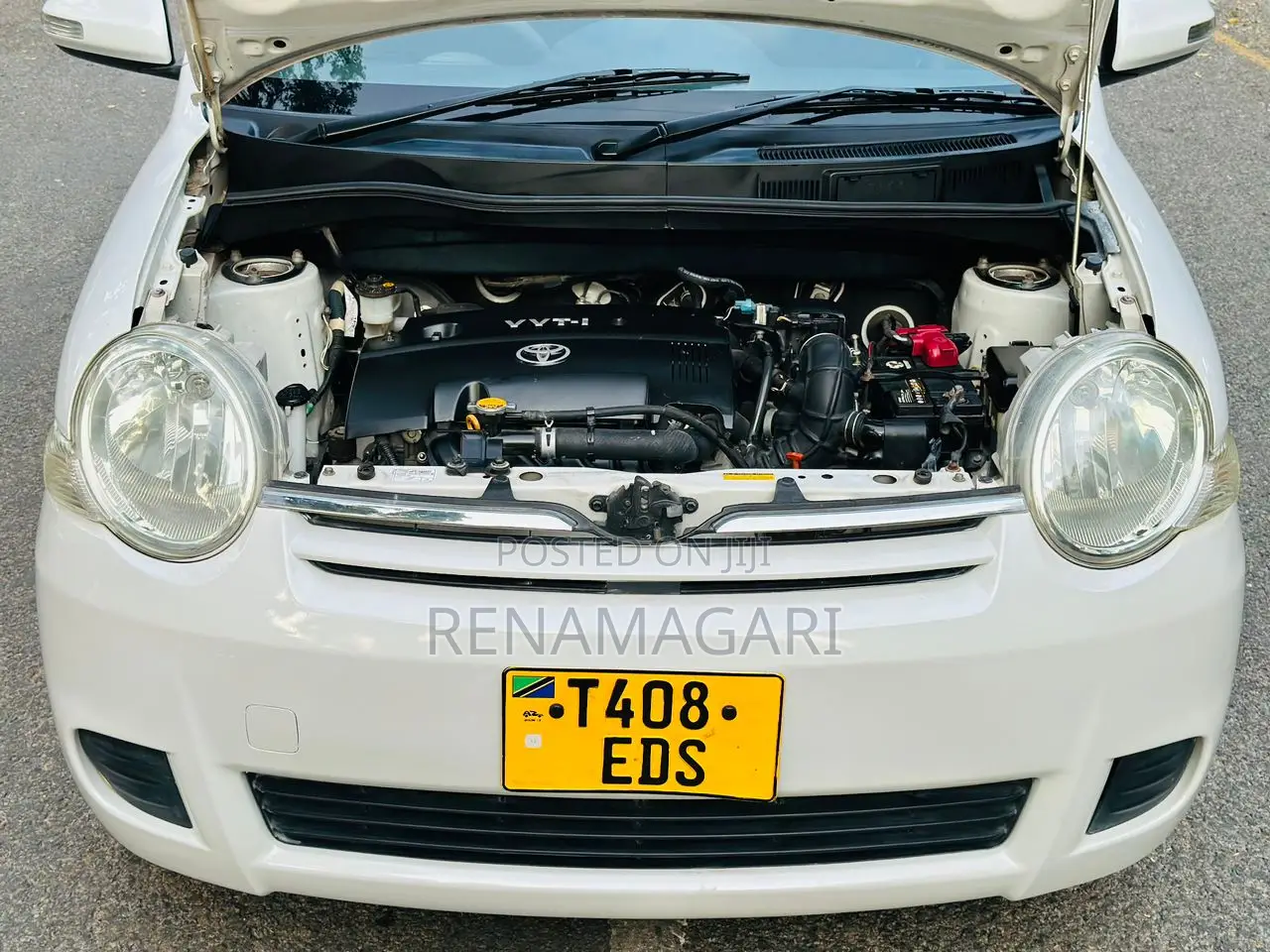 Toyota Sienta 2006 White