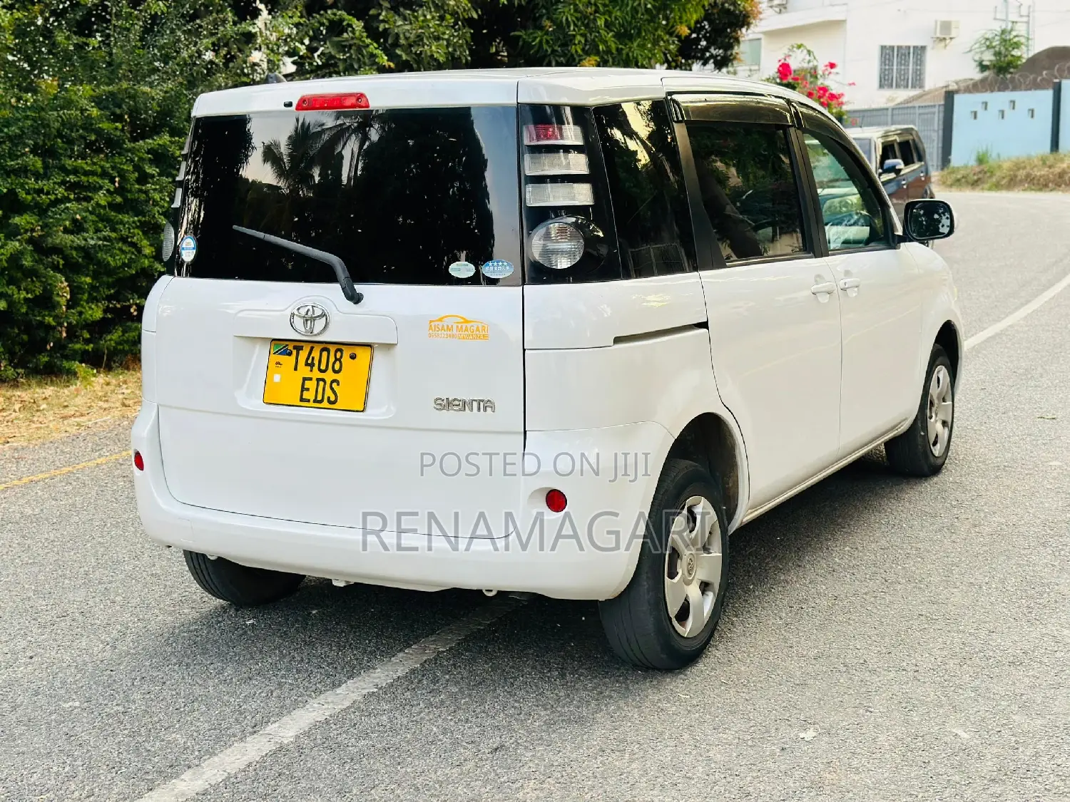 Toyota Sienta 2006 White