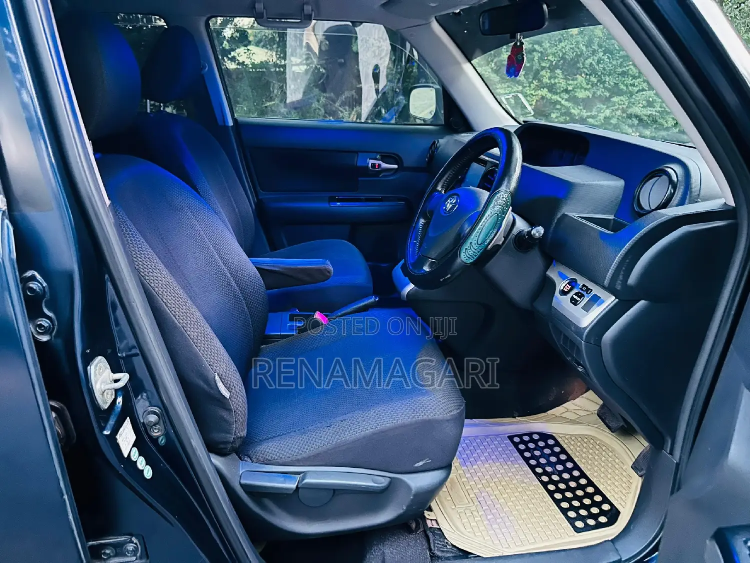Toyota Corolla Rumion 2010 Blue