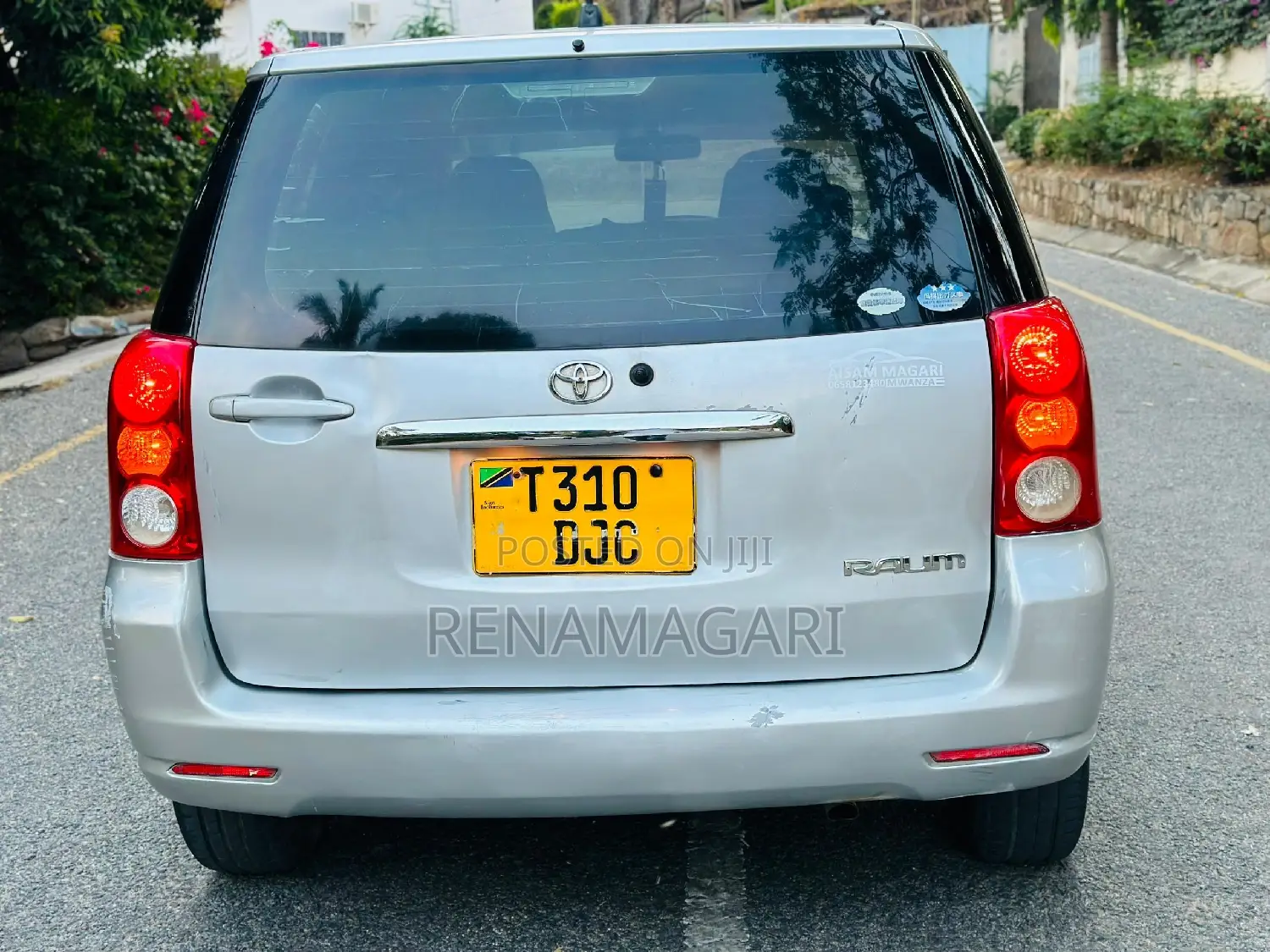 Toyota Raum 2005 Silver