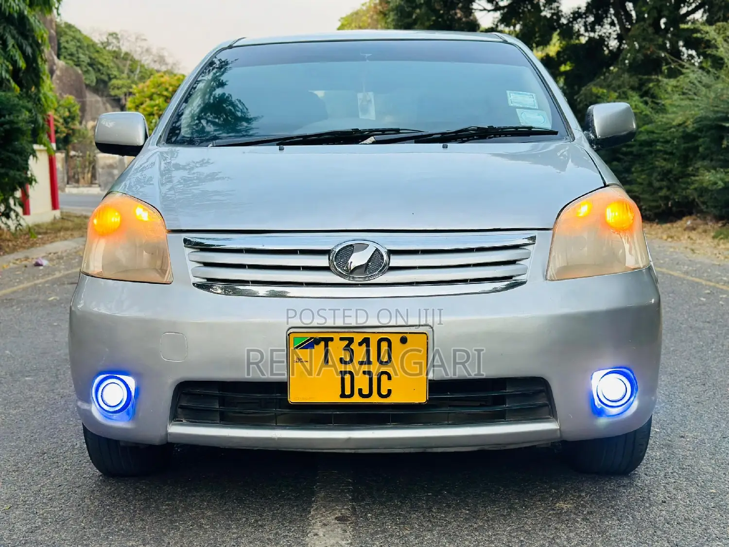 Toyota Raum 2005 Silver