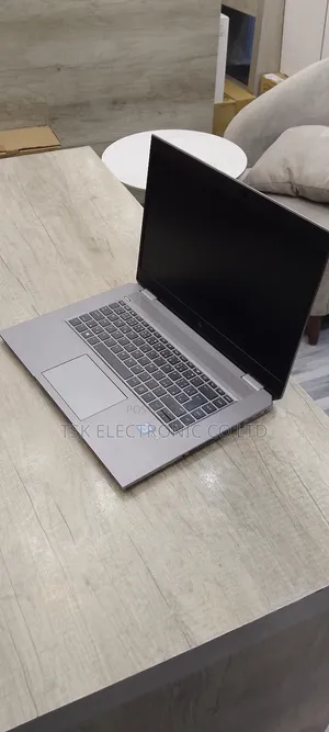 Laptop HP Zbook Fury 15 G7 16GB Intel Core I7 SSD 512GB