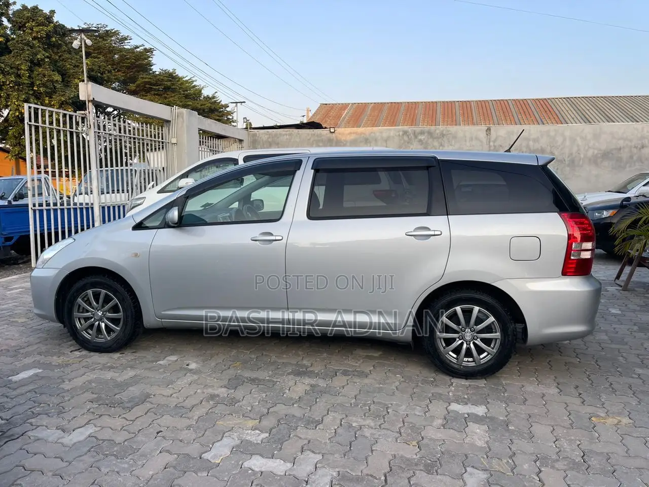 Toyota Wish 2003 Silver