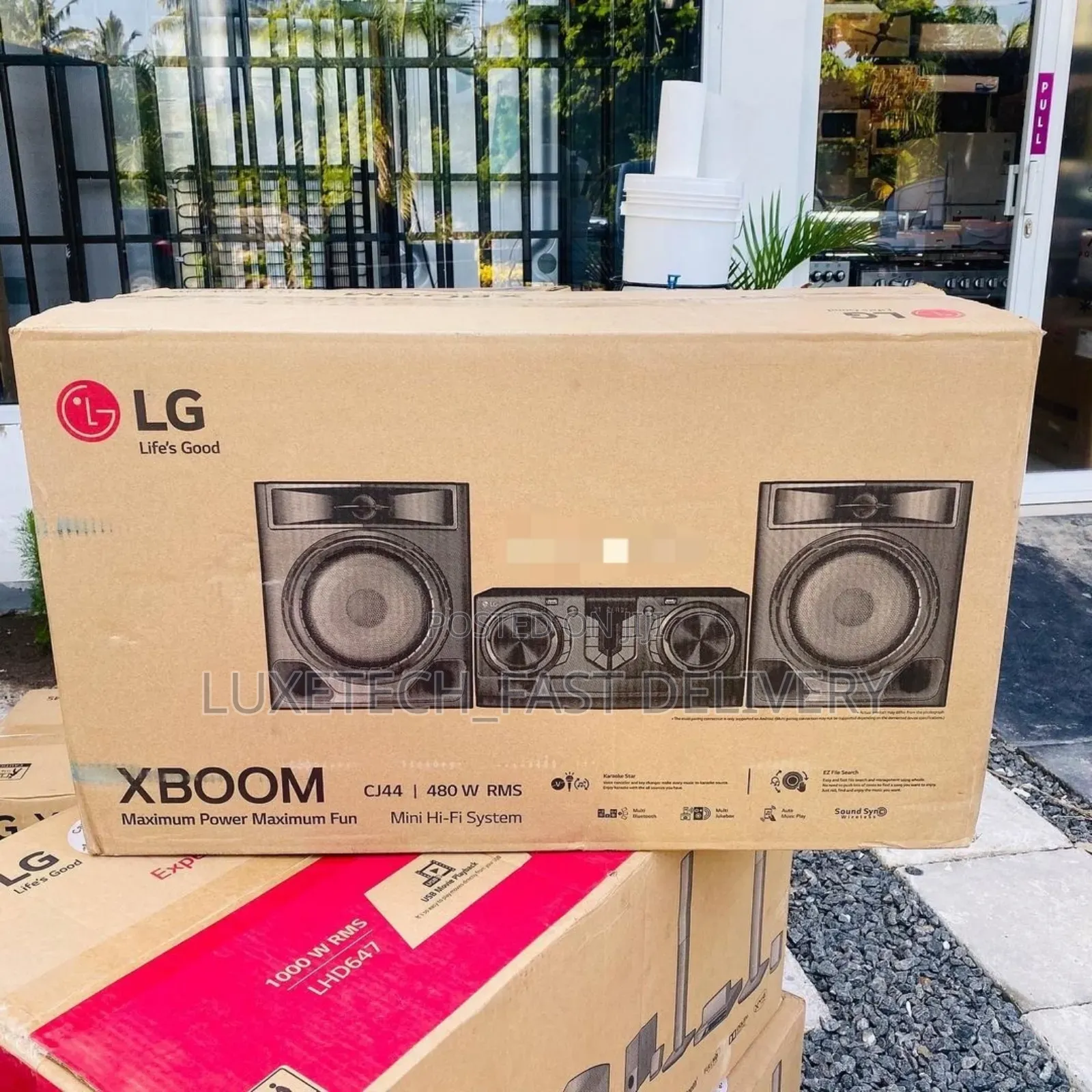 LG Xboom Cj44 480W RMS