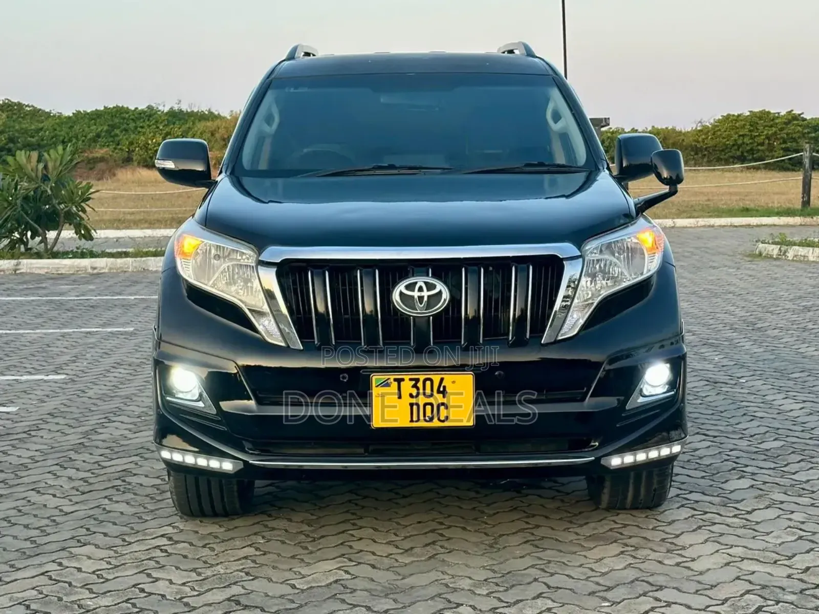 Toyota Land Cruiser Prado 2014 Black