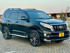 Toyota Land Cruiser Prado 2014 Black