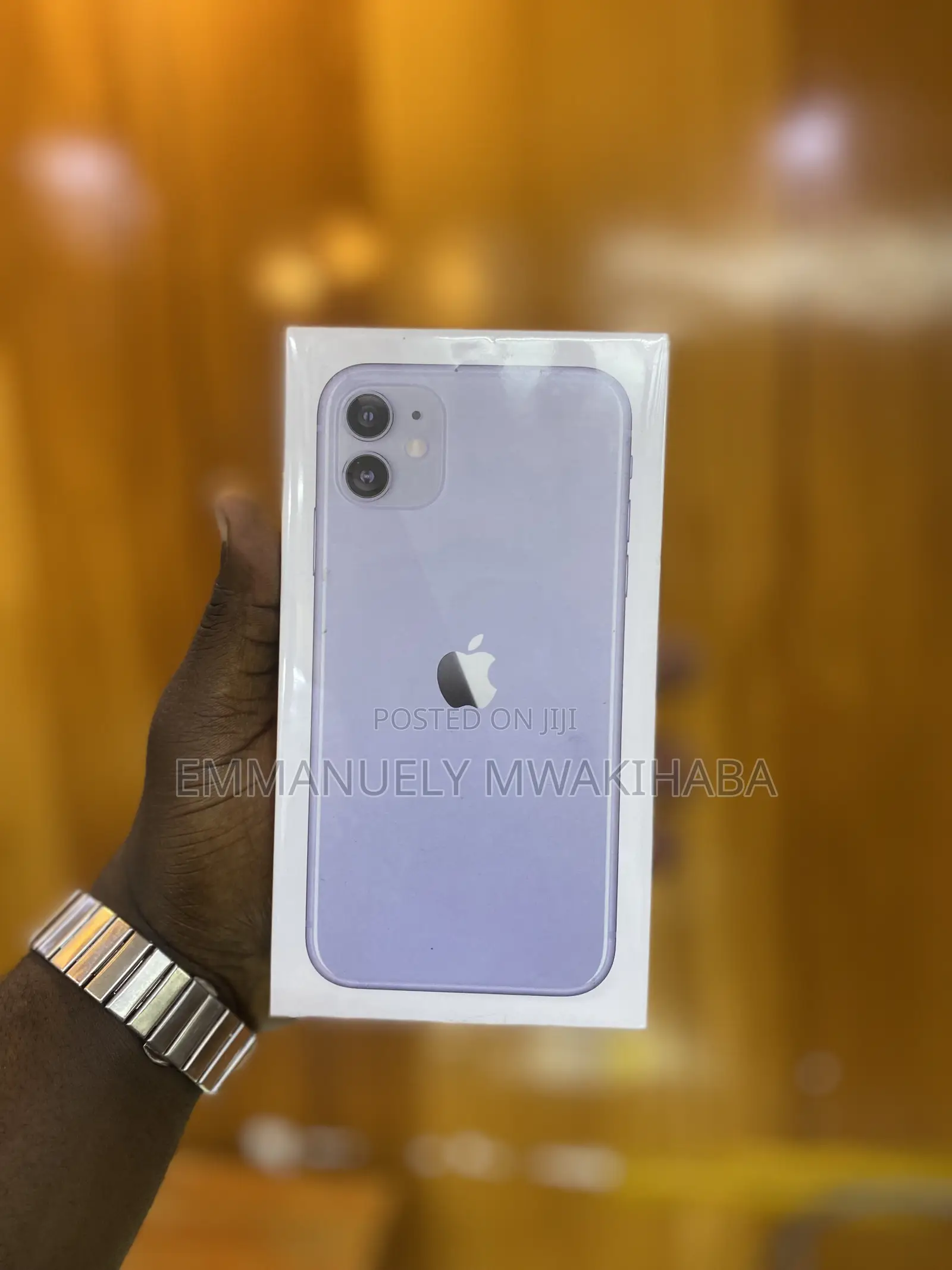 New Apple iPhone 11 64 GB Purple