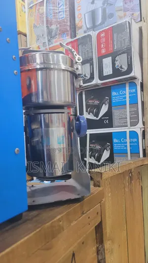 Mashine Ya Kusaga Vitu Vikavu