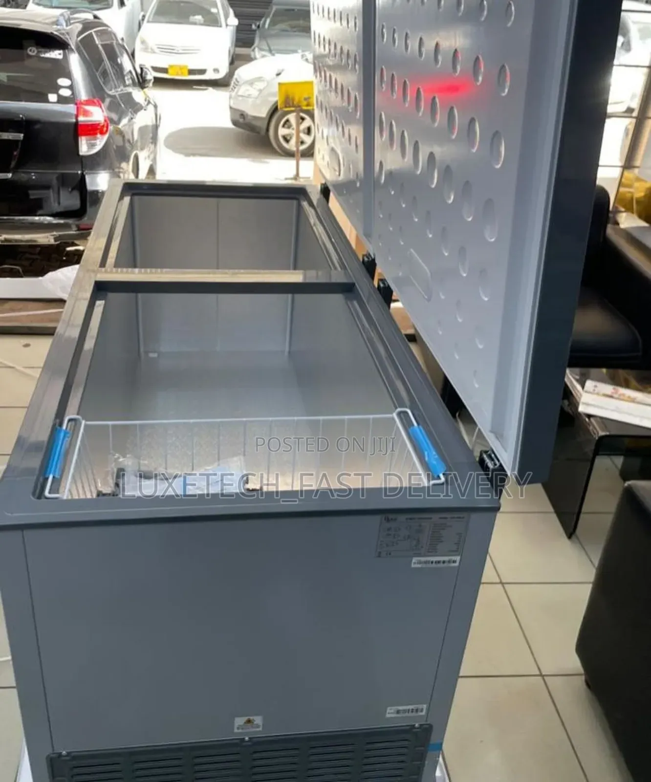 Roch Chest Freezer 710 Litres