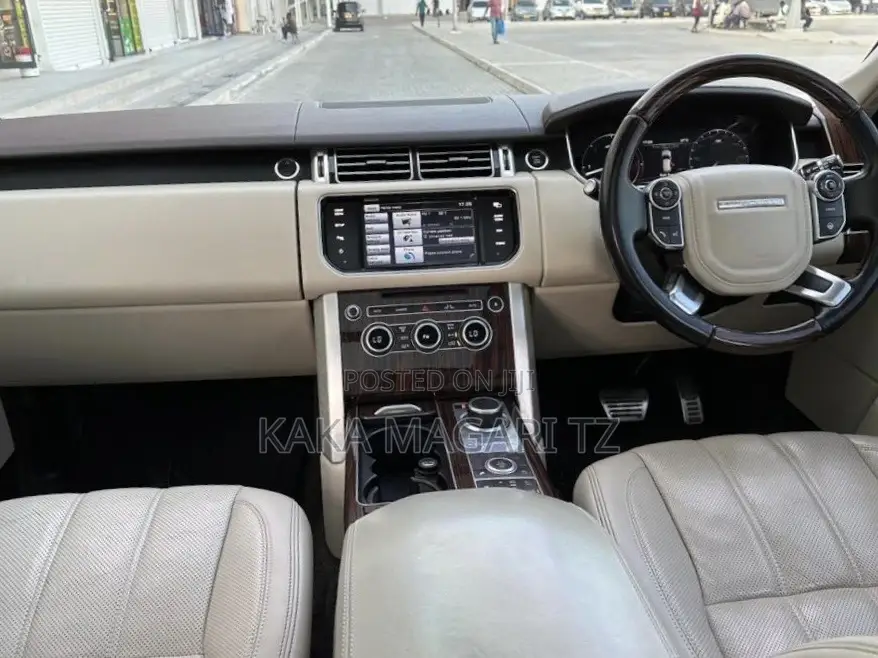 Land Rover Range Rover Vogue 2013 Black