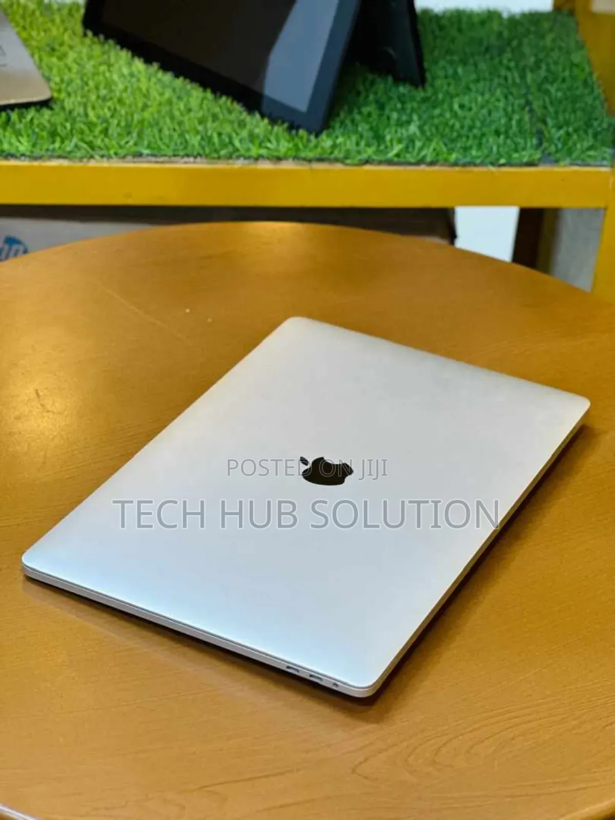 Laptop Apple MacBook 2019 16GB Intel Core I7 SSD 512GB