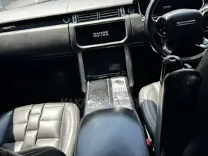 Land Rover Range Rover Vogue 2016 Black
