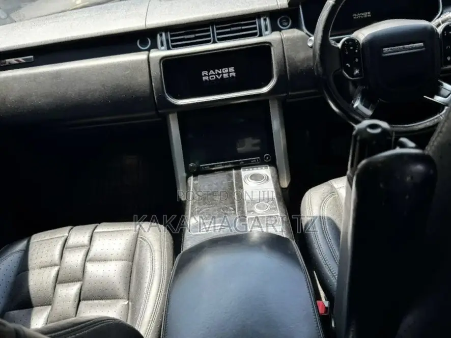 Land Rover Range Rover Vogue 2016 Black