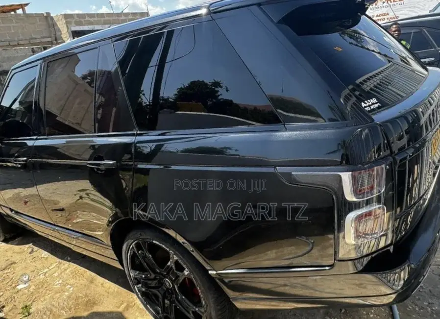 Land Rover Range Rover Vogue 2016 Black