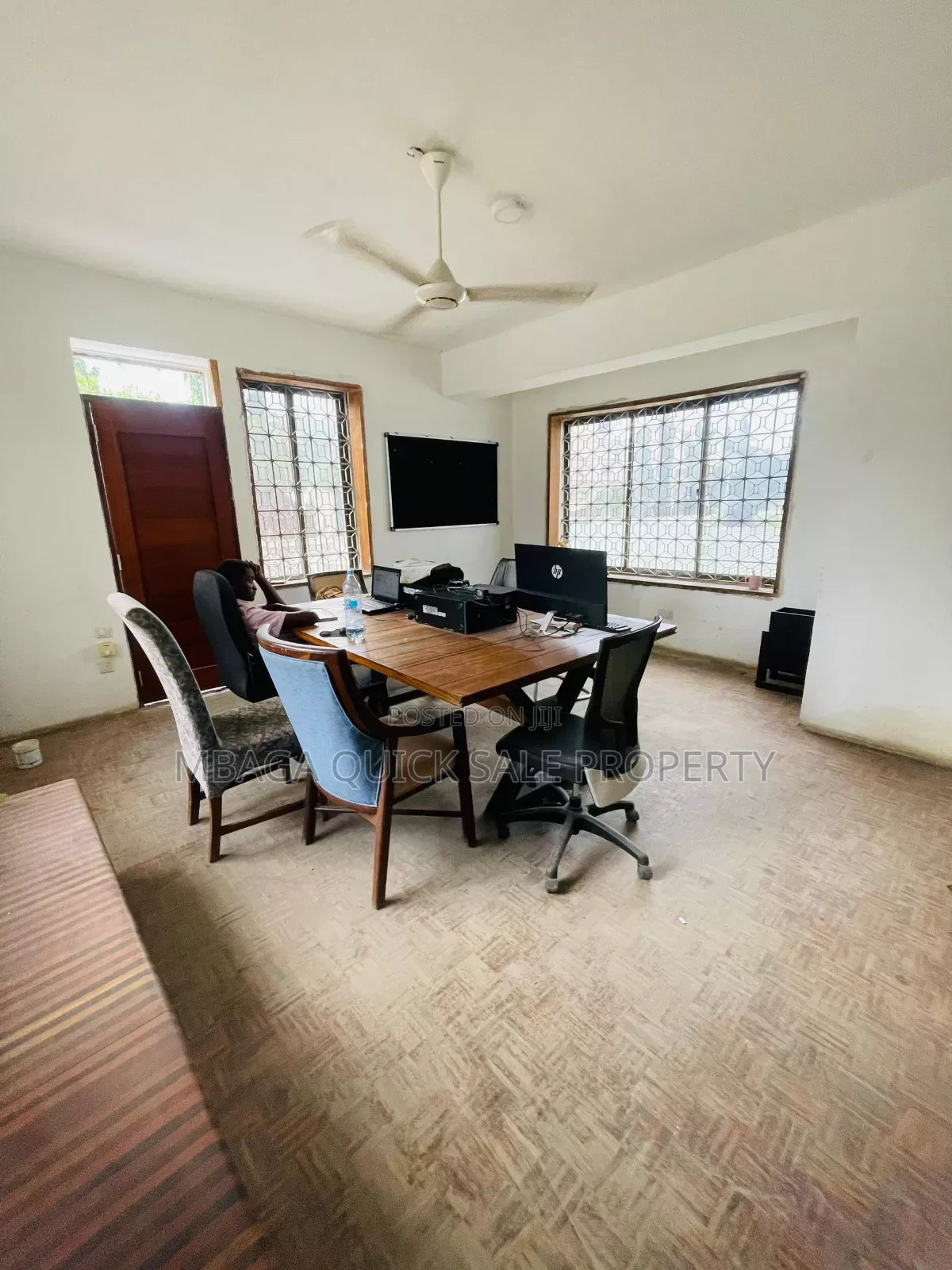 10bdrm Apartment in Mikocheni for rent
