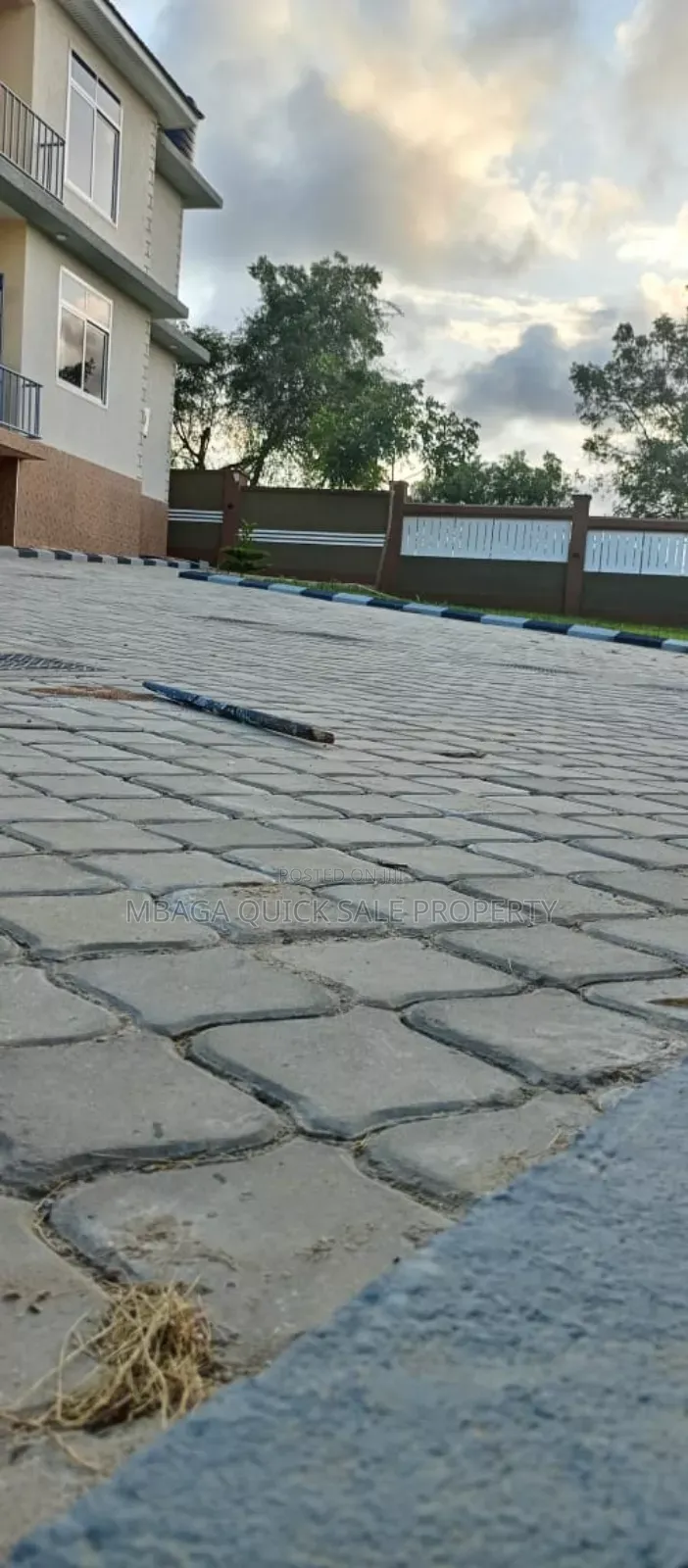 3bdrm House in Salasala, Mbezi for rent