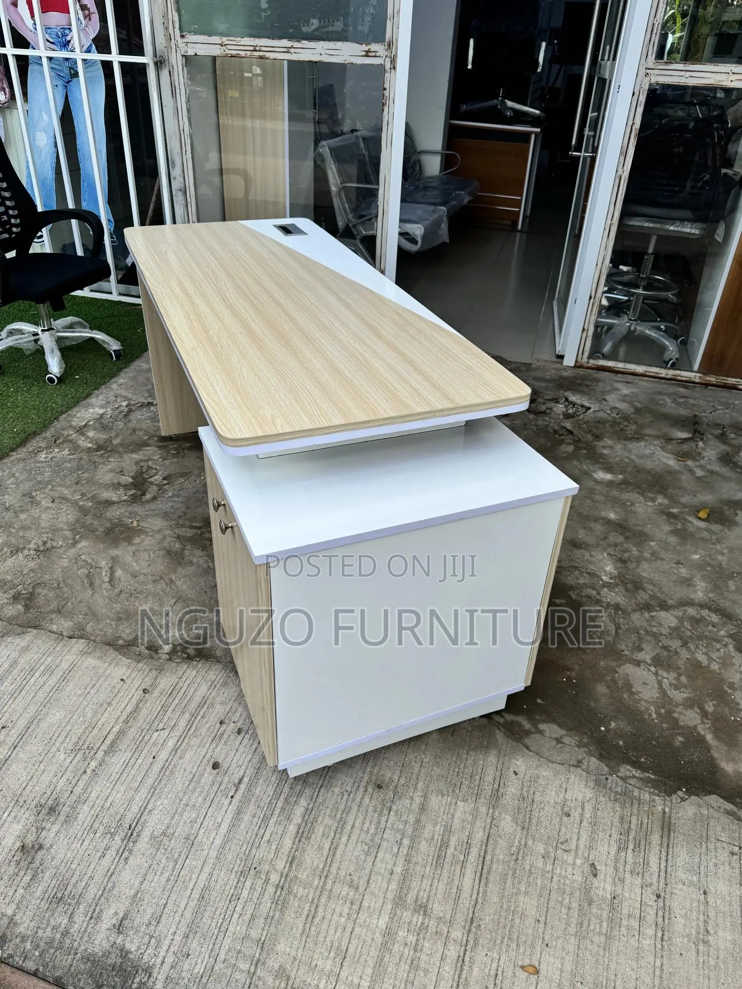 Office Desk