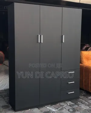 Kabati Classic Milango Mitatu
