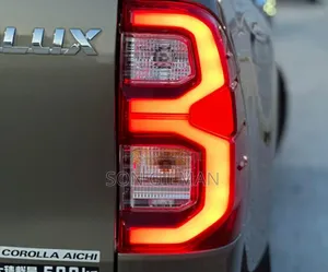 Toyota Hilux 2021 Pearl